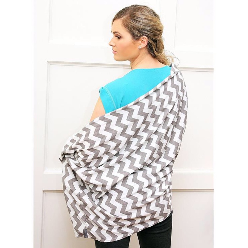 đ¸Itsy Ritzy Nursing Coverđ¸ - Picture 4 of 6